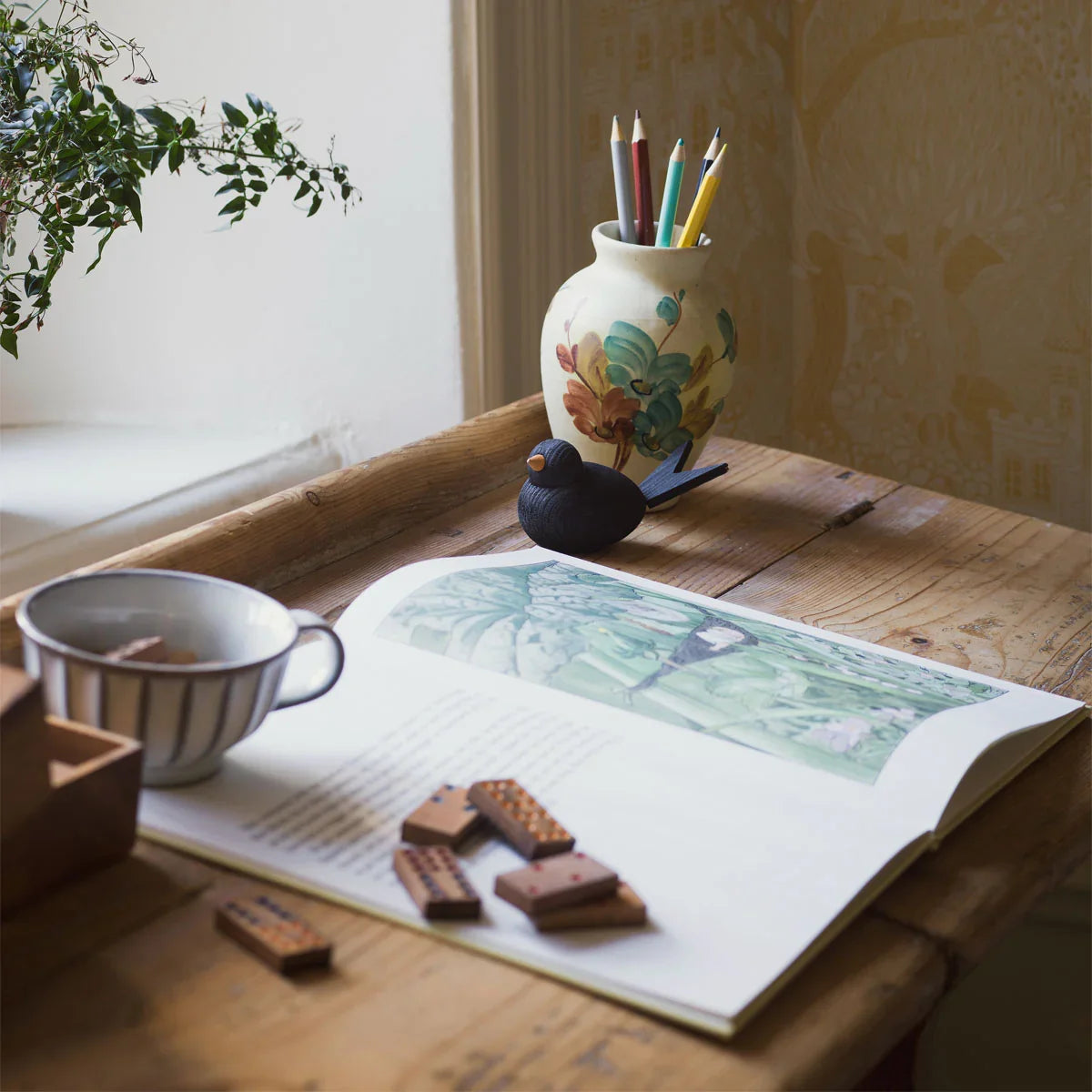 Kingdom of the Willow Wallpaper - Borastapeter