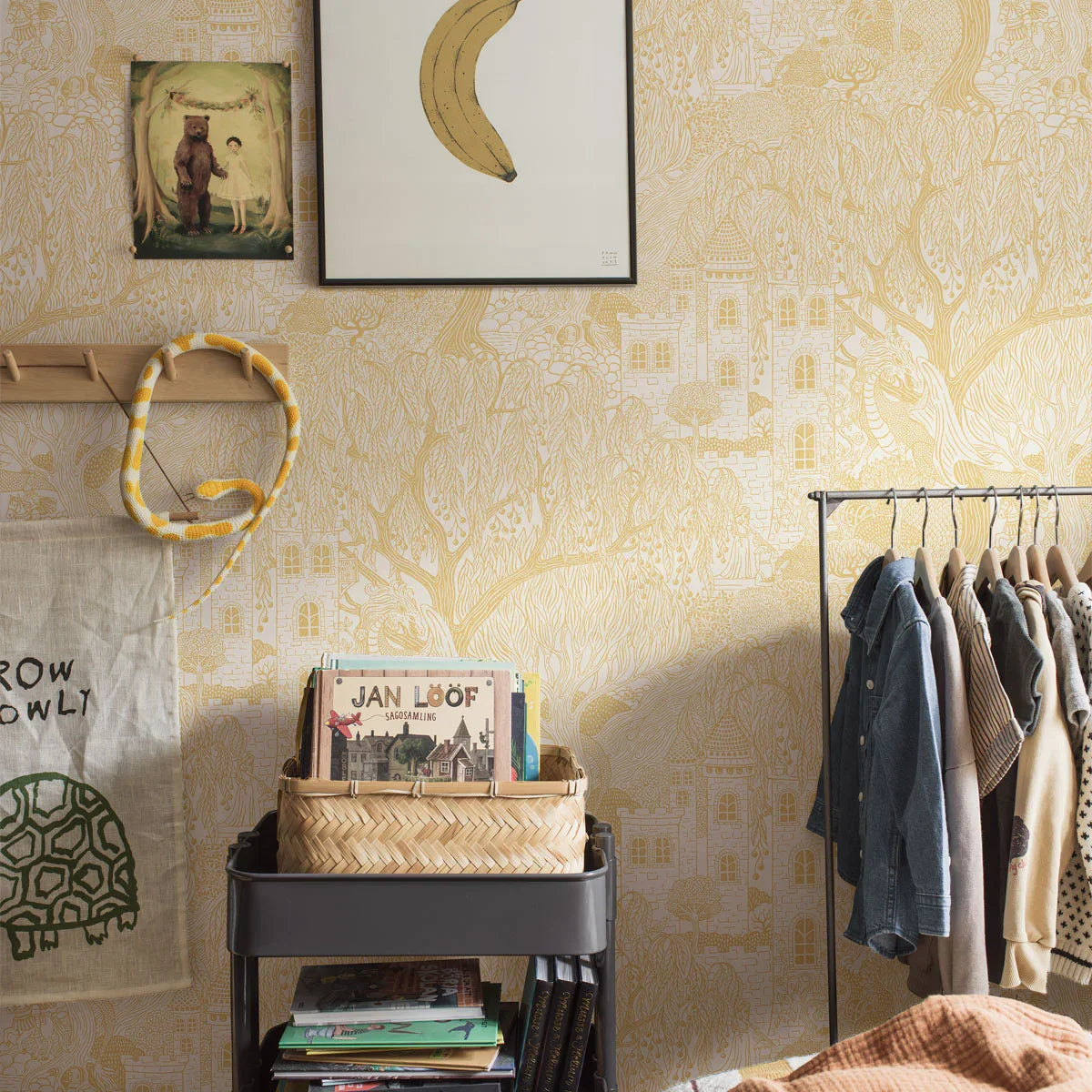 Kingdom of the Willow Wallpaper - Borastapeter