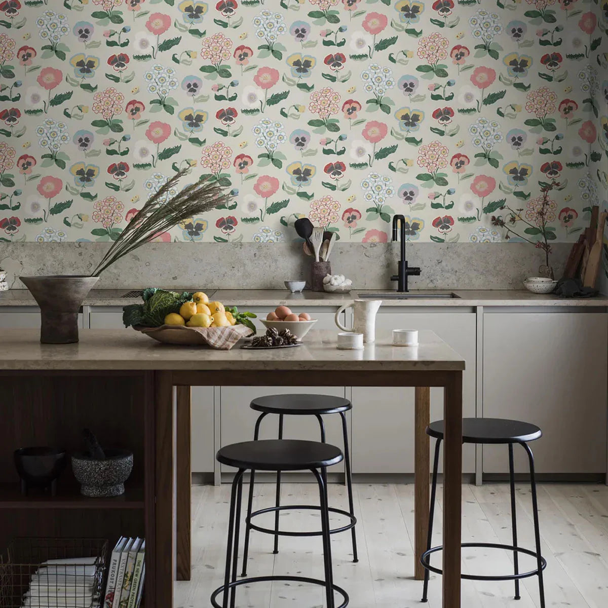 Astrid Wilson Posy Mural Wallpaper - Borastapeter