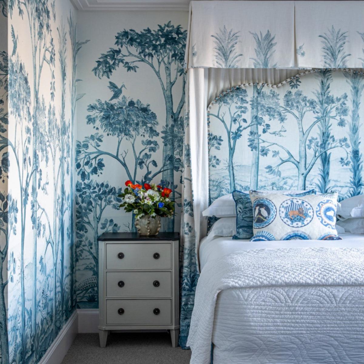 GP&amp;J Baker X Kit Kemp &#39;Tall Trees - Delft Blue&#39; Wallpaper