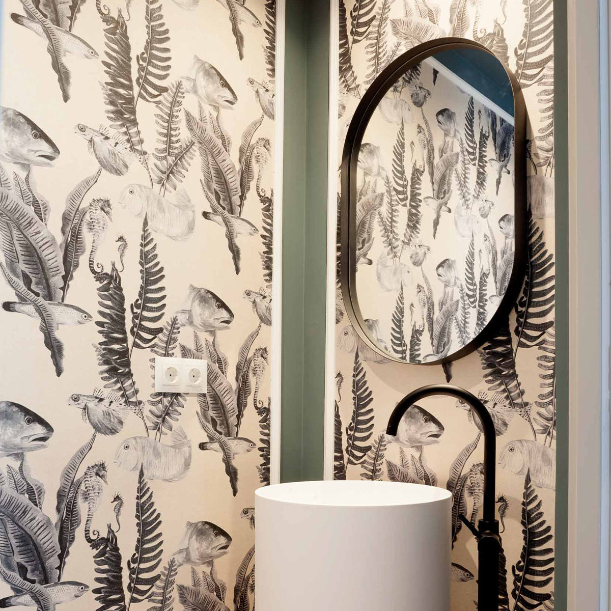 Bank of Fish Wallpaper - Coordonne