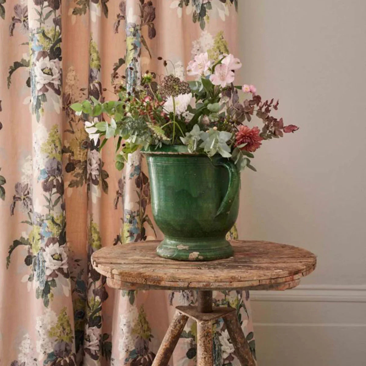 Bird and Iris Fabric - GP&J Baker