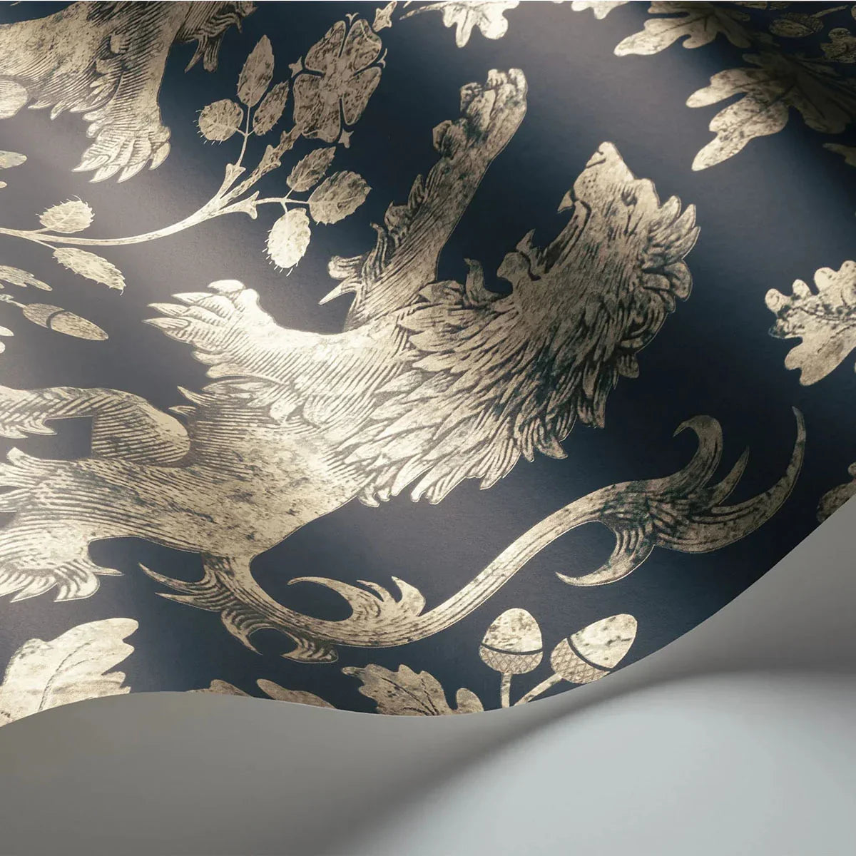 Boscobel Oak Wallpaper - Cole & Son