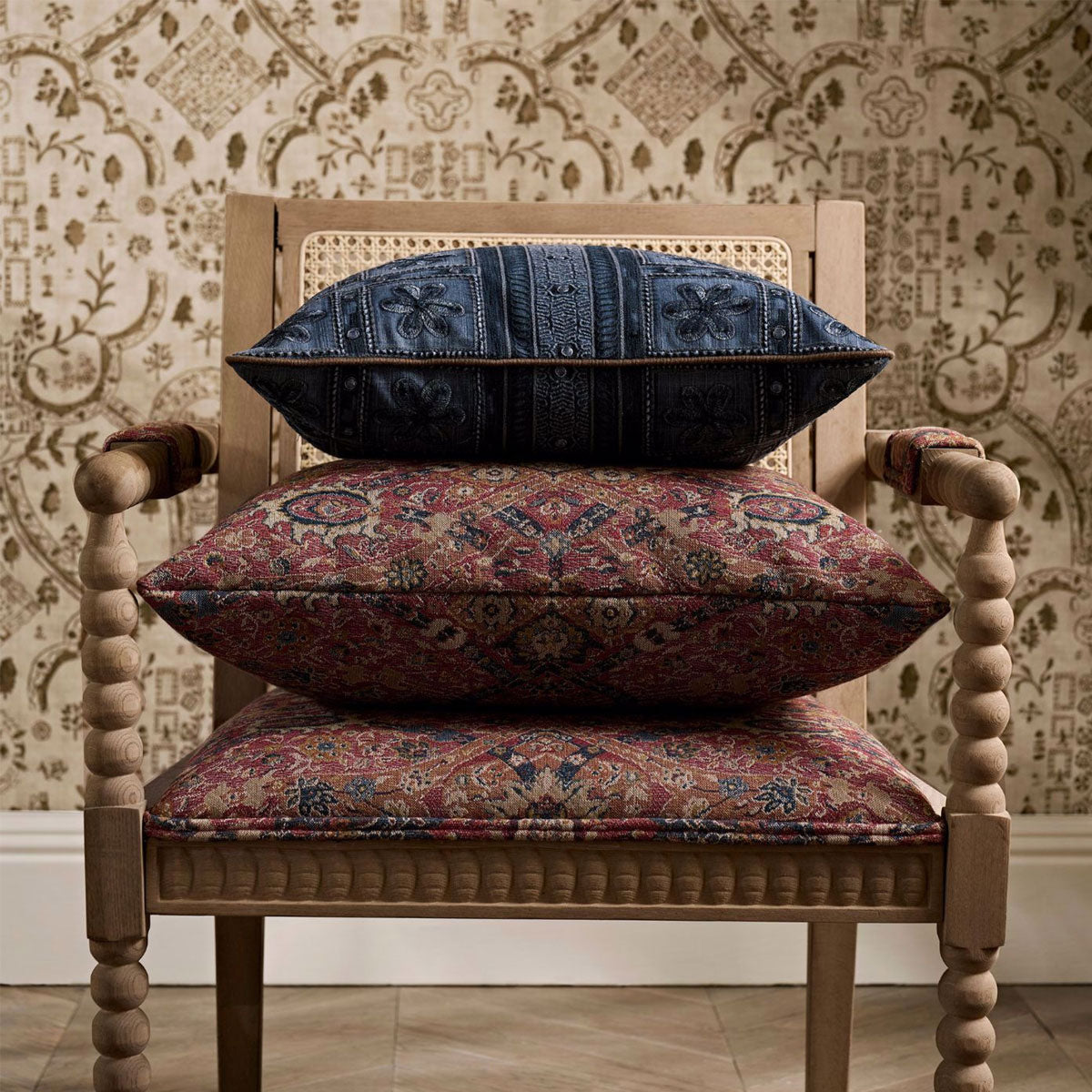 Sanderson Brantwood Wool fabric – Madder/Jodphur Blue (5)