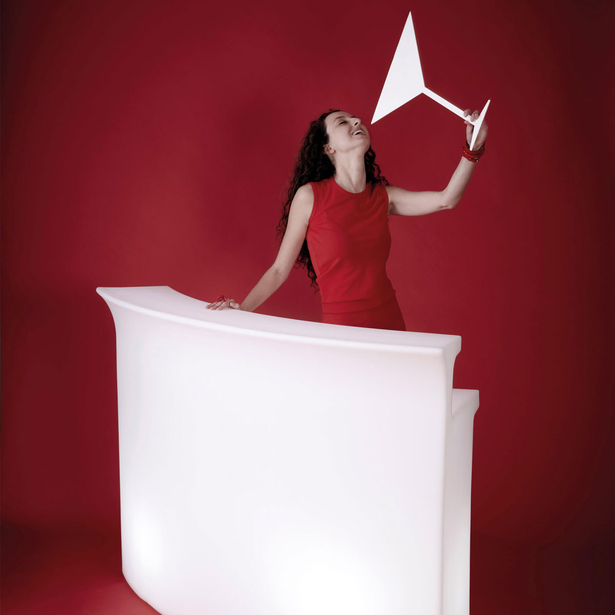Break Bar Table - Slide Design