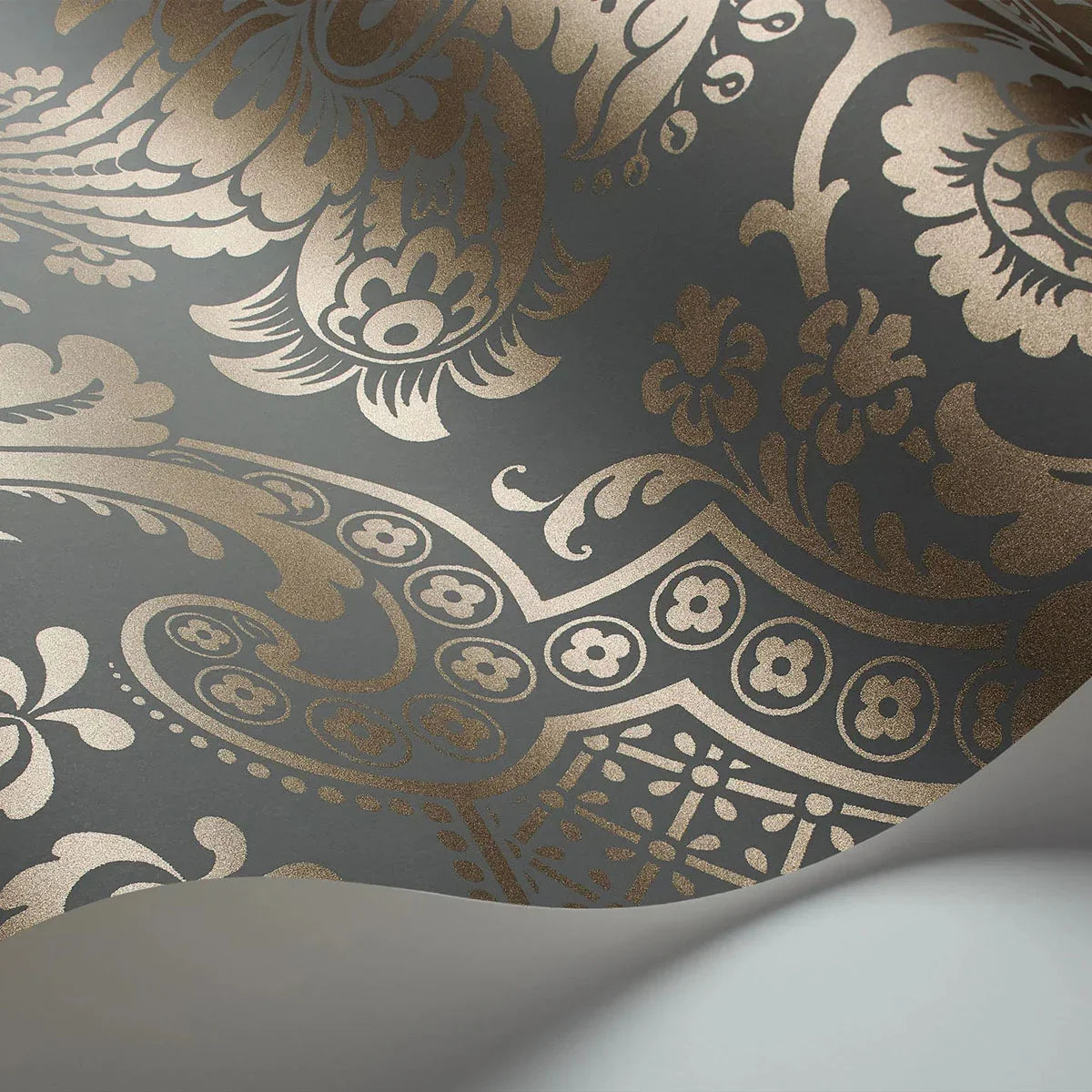 Carmen Wallpaper - Cole & Son