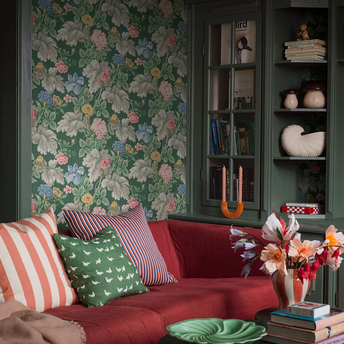 Carnation Garden Wallpaper - Borastapeter