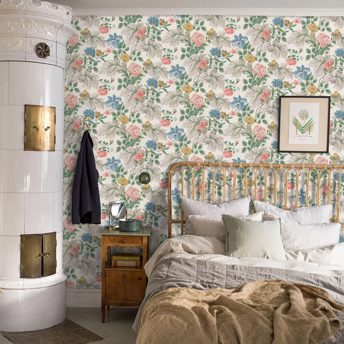 Carnation Garden Wallpaper - Borastapeter