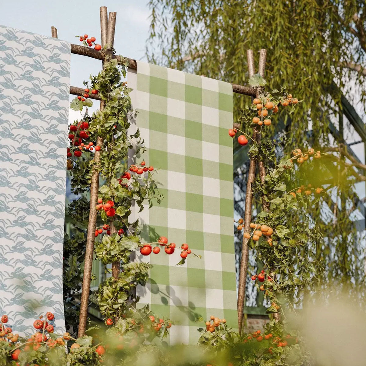 Central Check Wallpaper - Scion