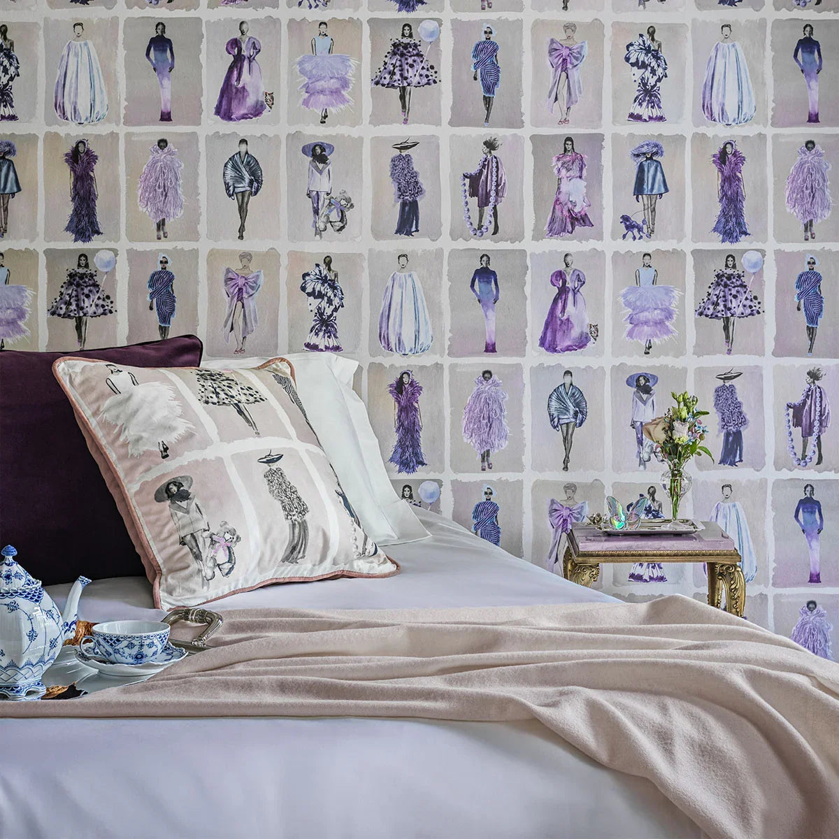 Couture Carousel Wallpaper - Cole & Son