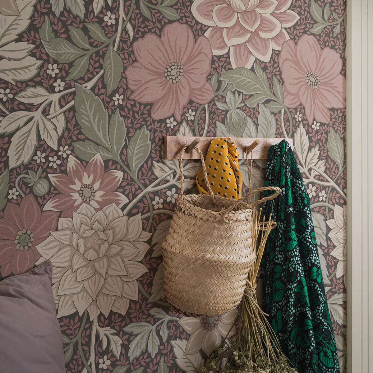 Dahlia Garden Grand Mural Wallpaper - Borastapeter