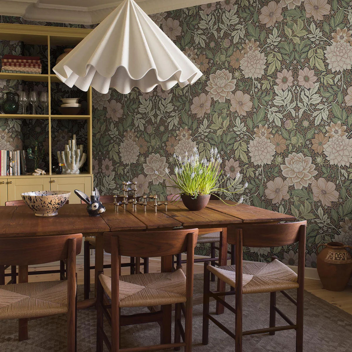 Dahlia Garden Grand Mural Wallpaper - Borastapeter