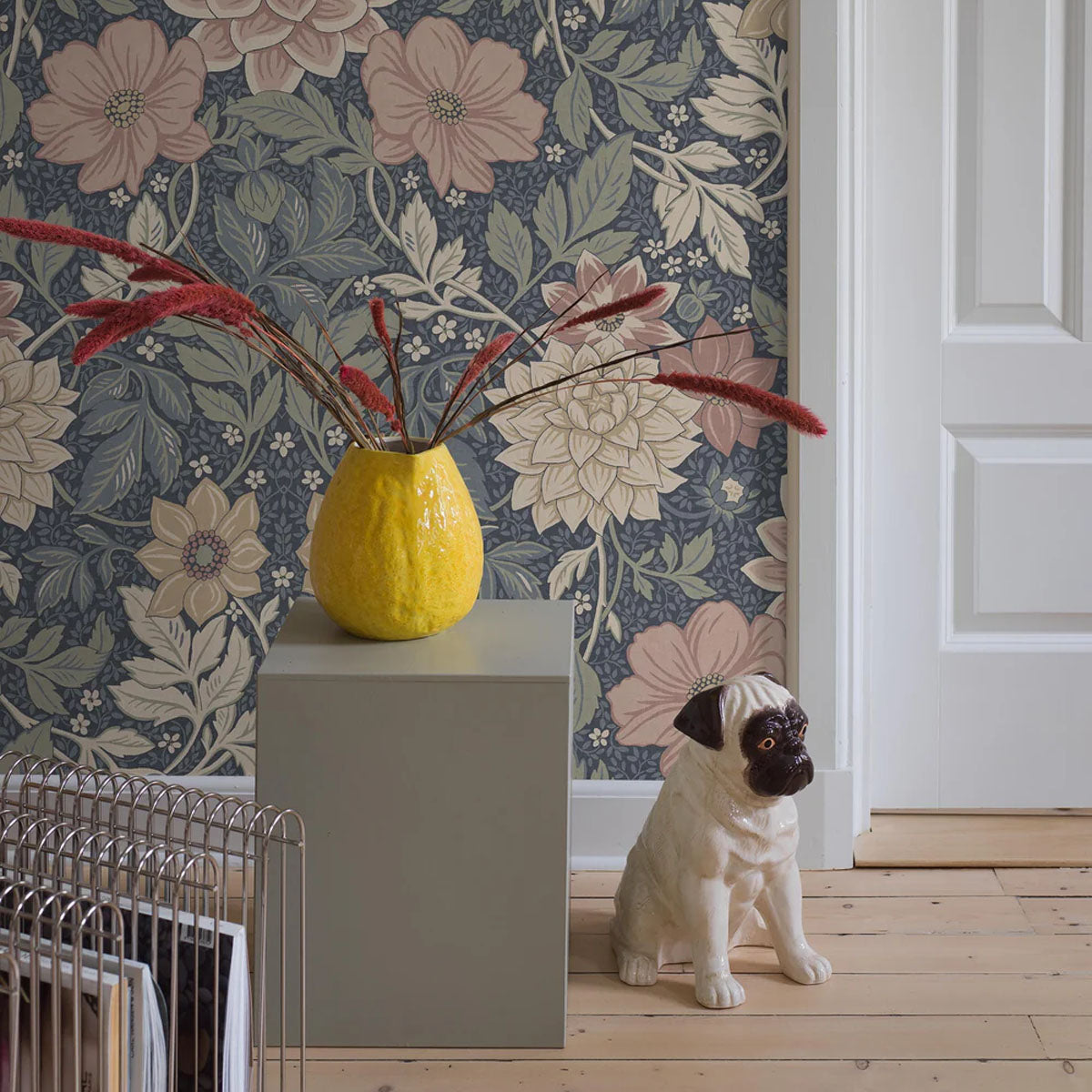 Dahlia Garden Grand Mural Wallpaper - Borastapeter