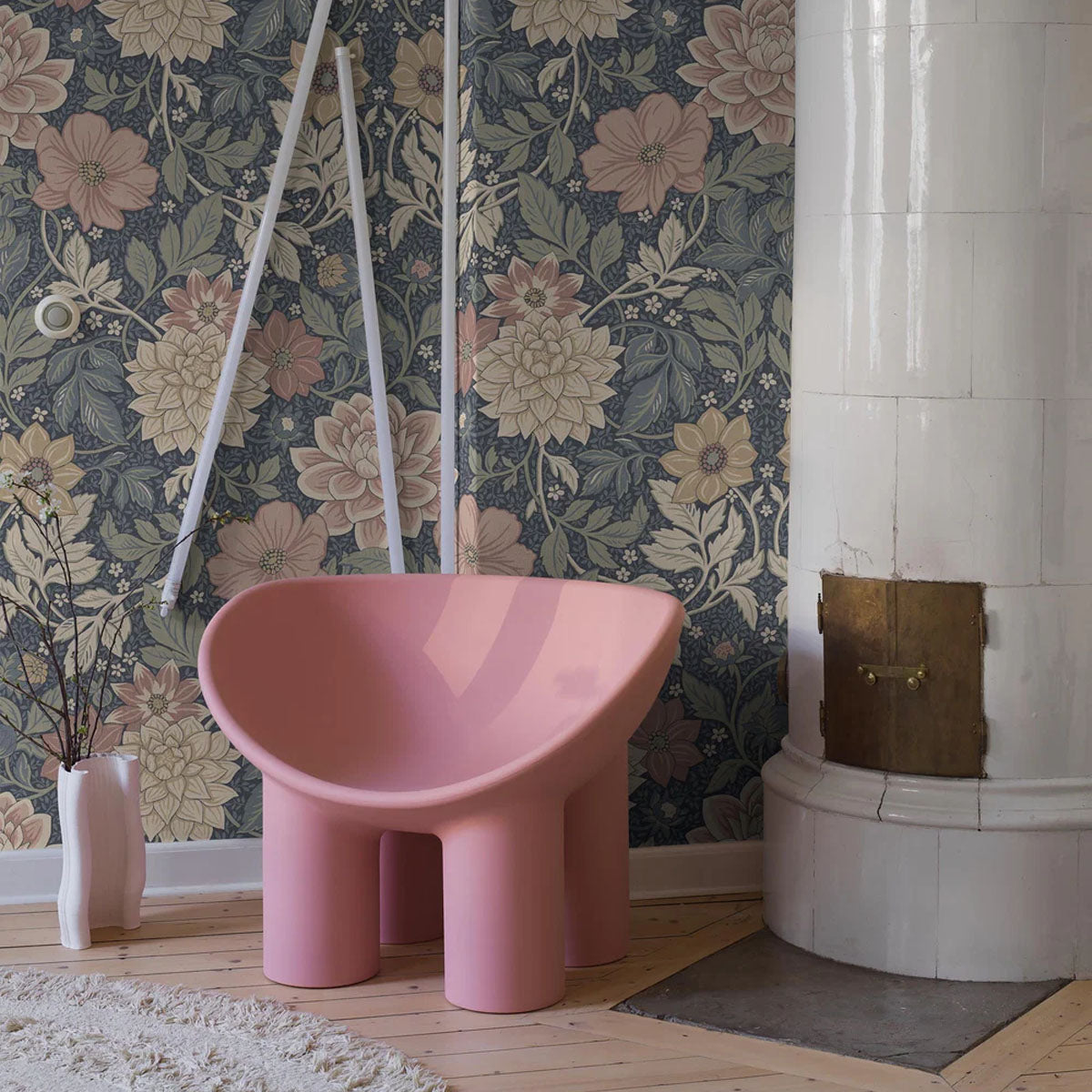 Dahlia Garden Grand Mural Wallpaper - Borastapeter
