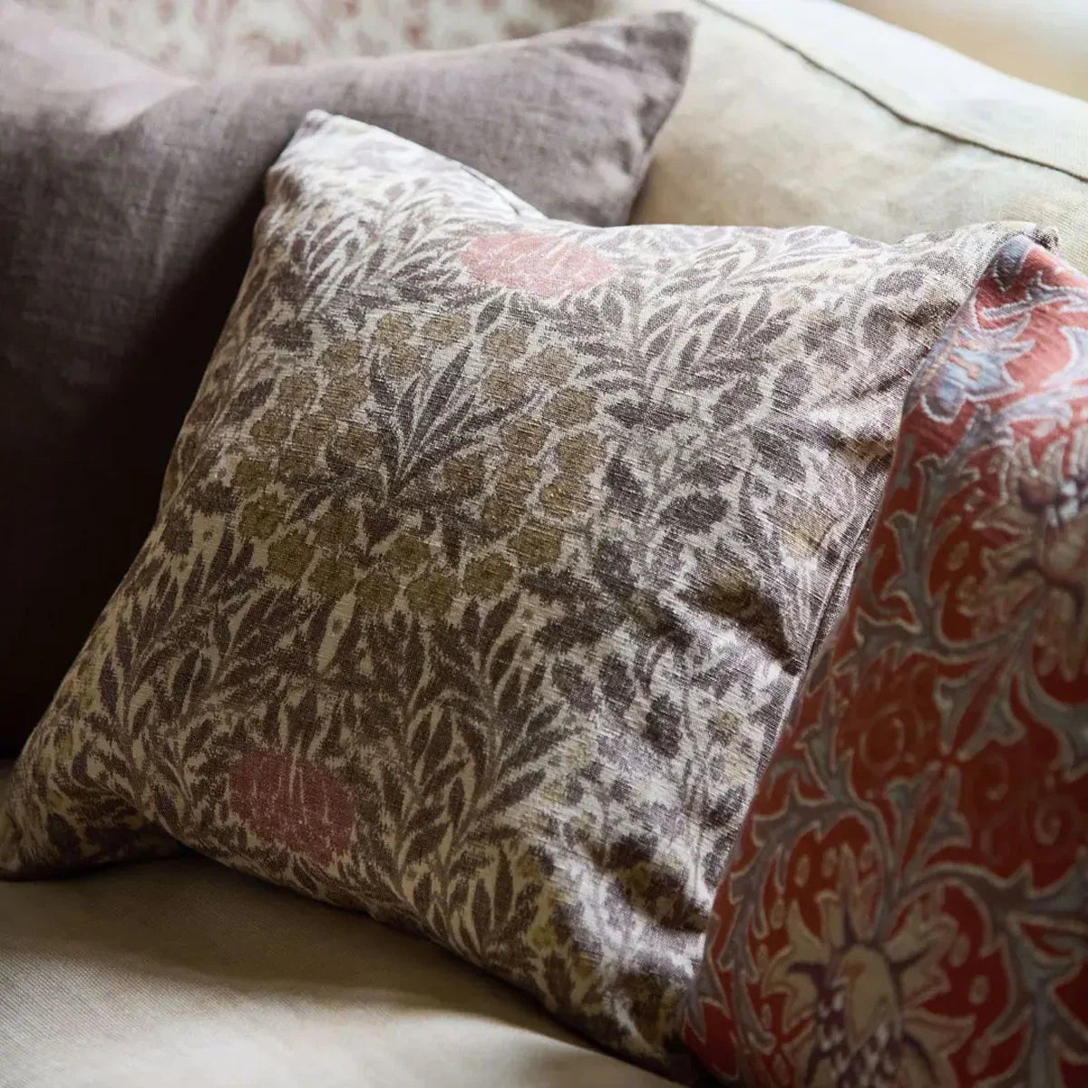 Daisy & Oak Warp Print Fabric - Morris & Co