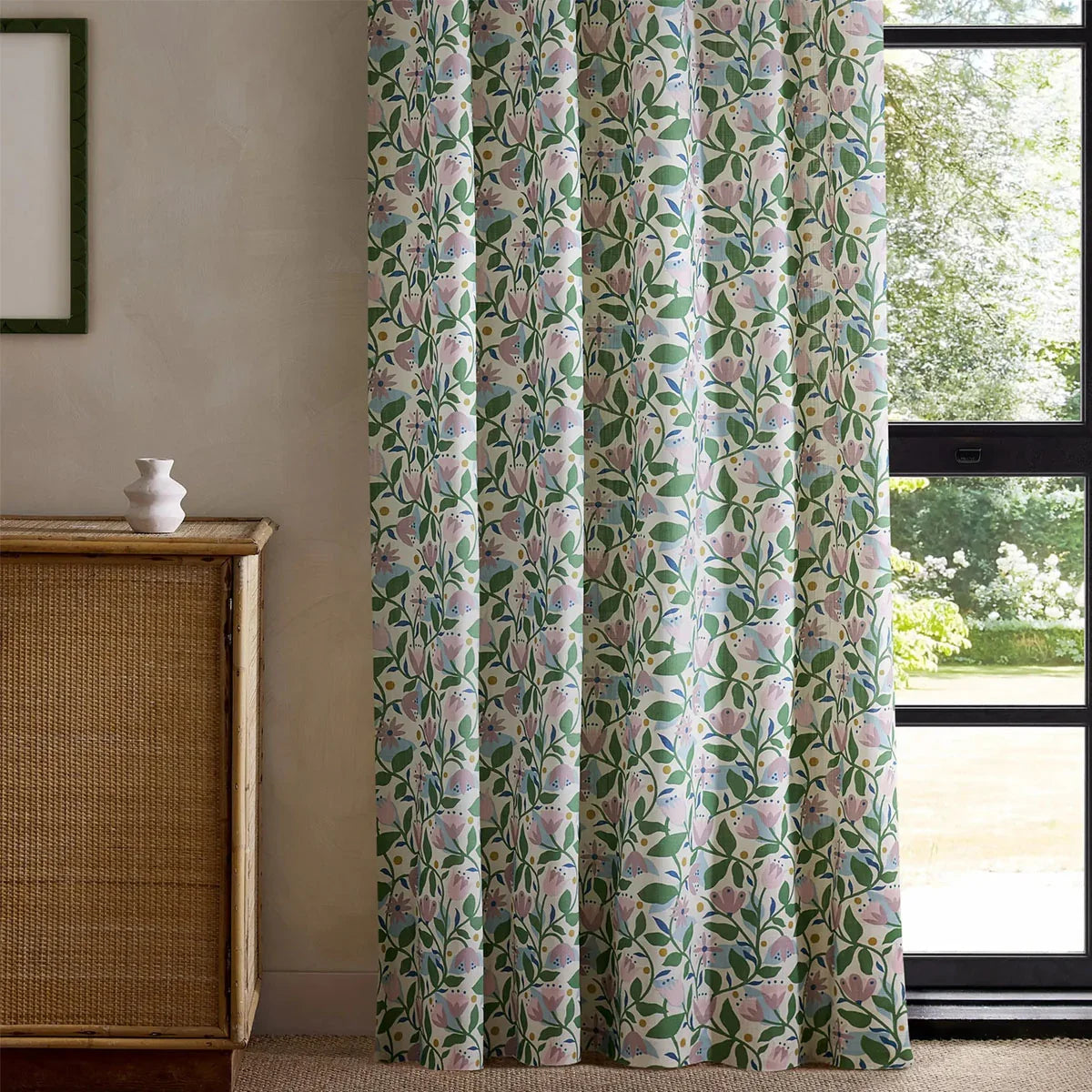 Dancing Daisies Print Fabric - Scion
