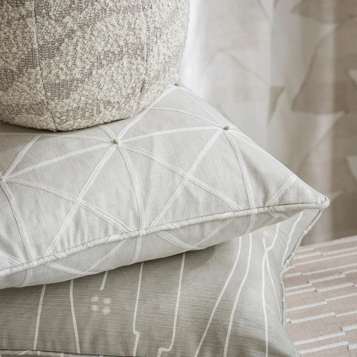 Eizou Fabric - Harlequin
