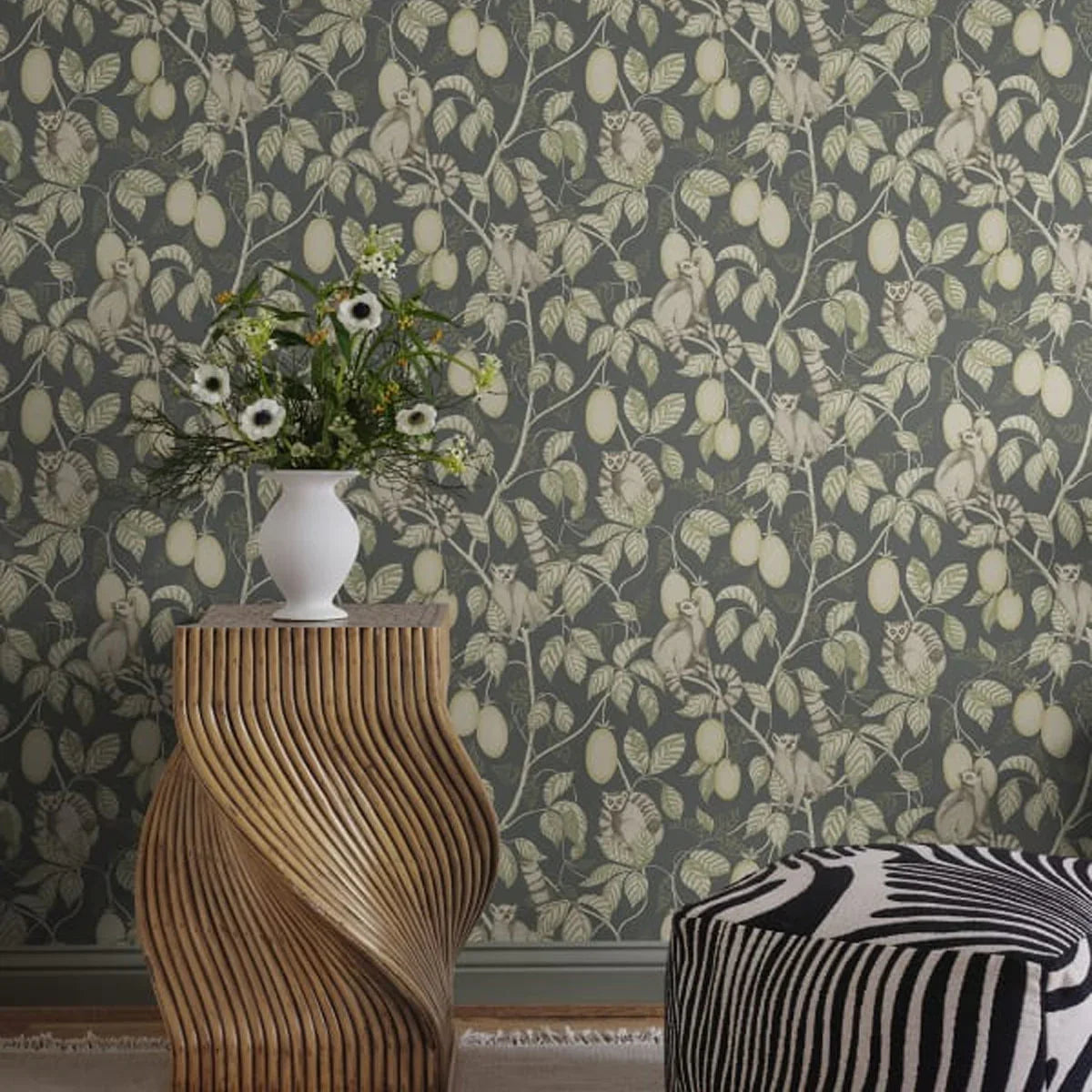 Elliot Wallpaper - Sandberg