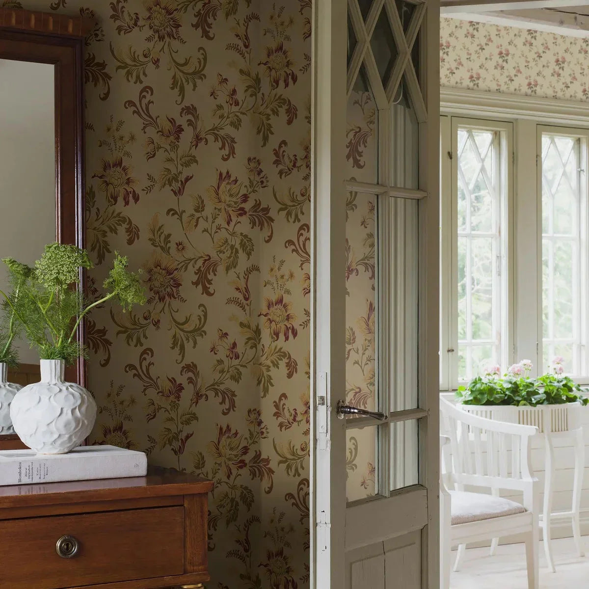 Elvira Wallpaper - Borastapeter