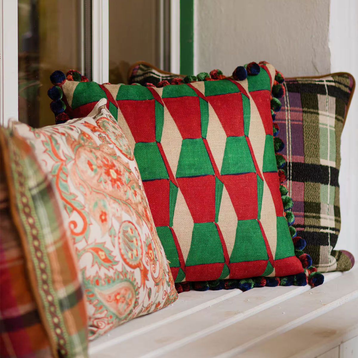 Endless Scarlet Fabric - Mind The Gap