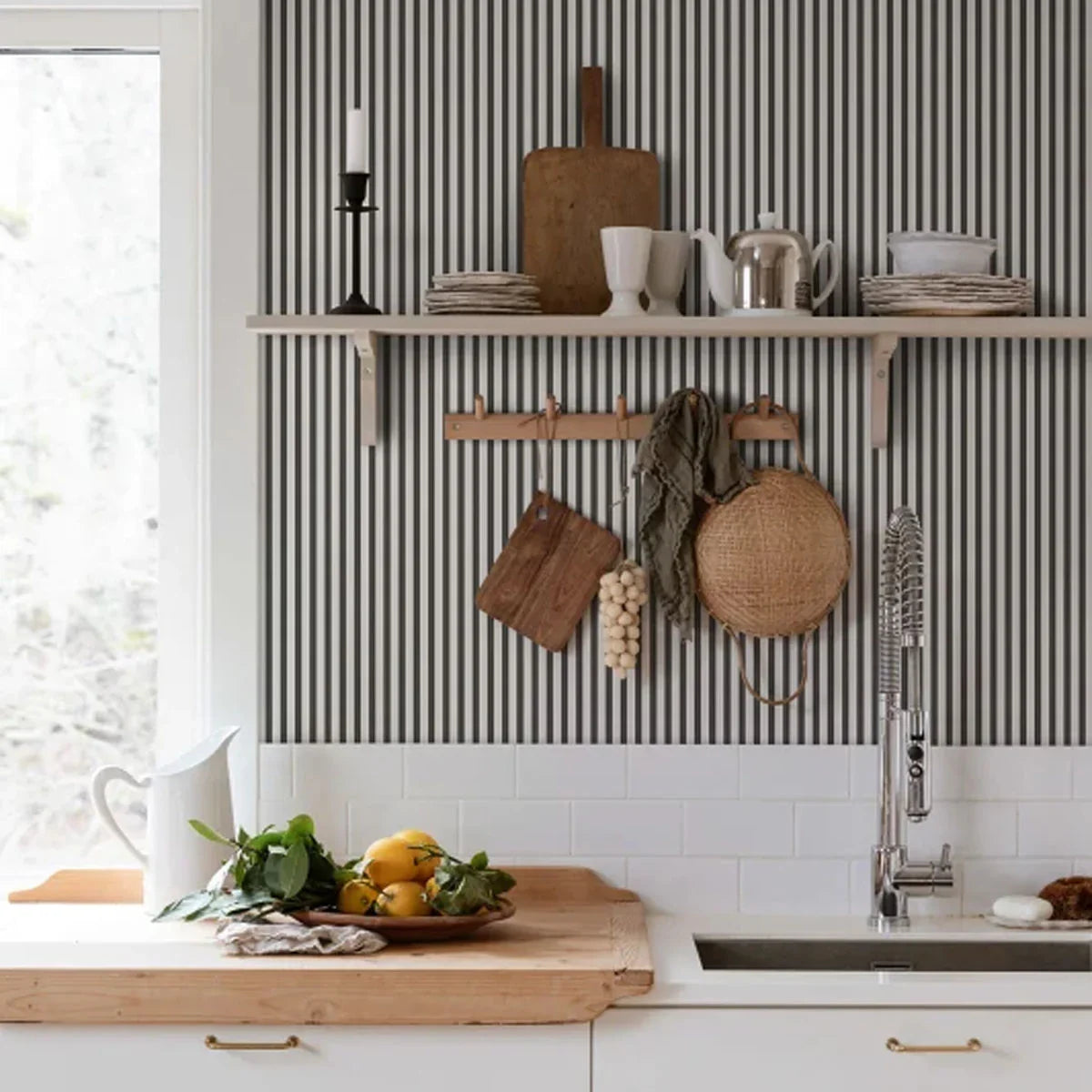 Estelle Wallpaper - Sandberg