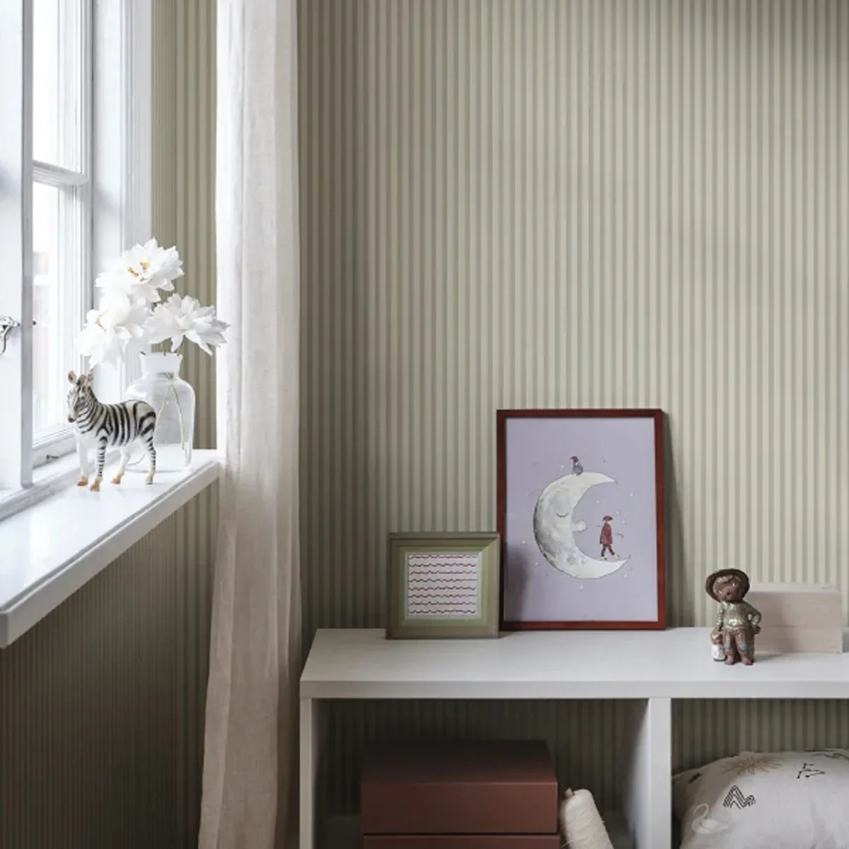 Estelle Wallpaper - Sandberg