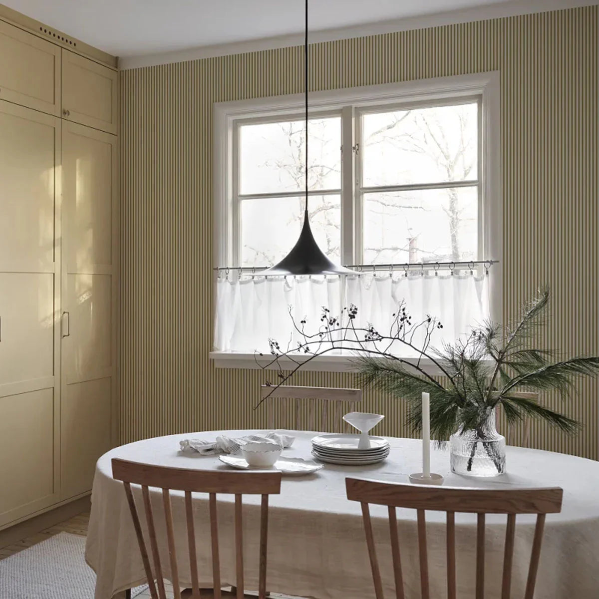 Estelle Wallpaper - Sandberg