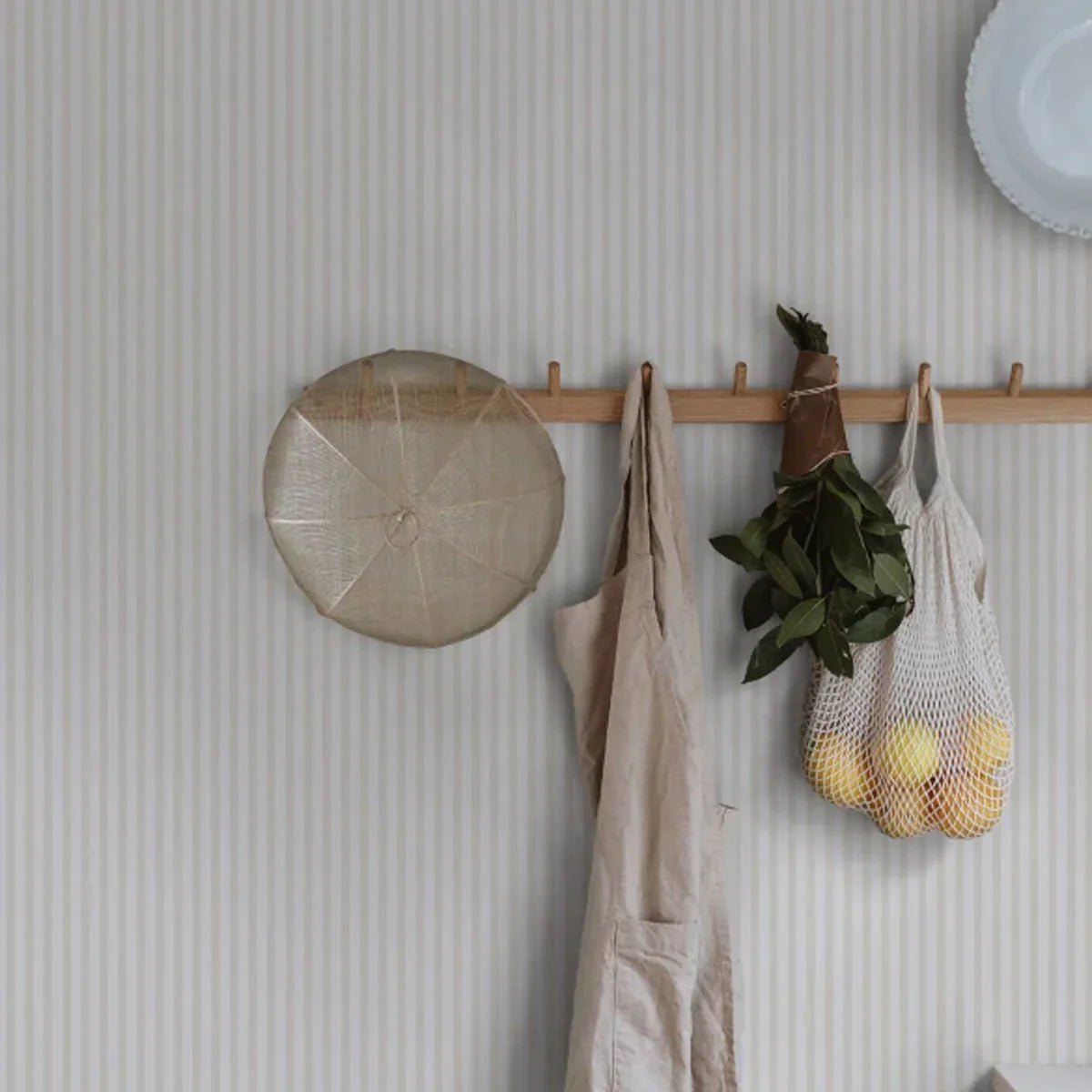 Estelle Wallpaper - Sandberg