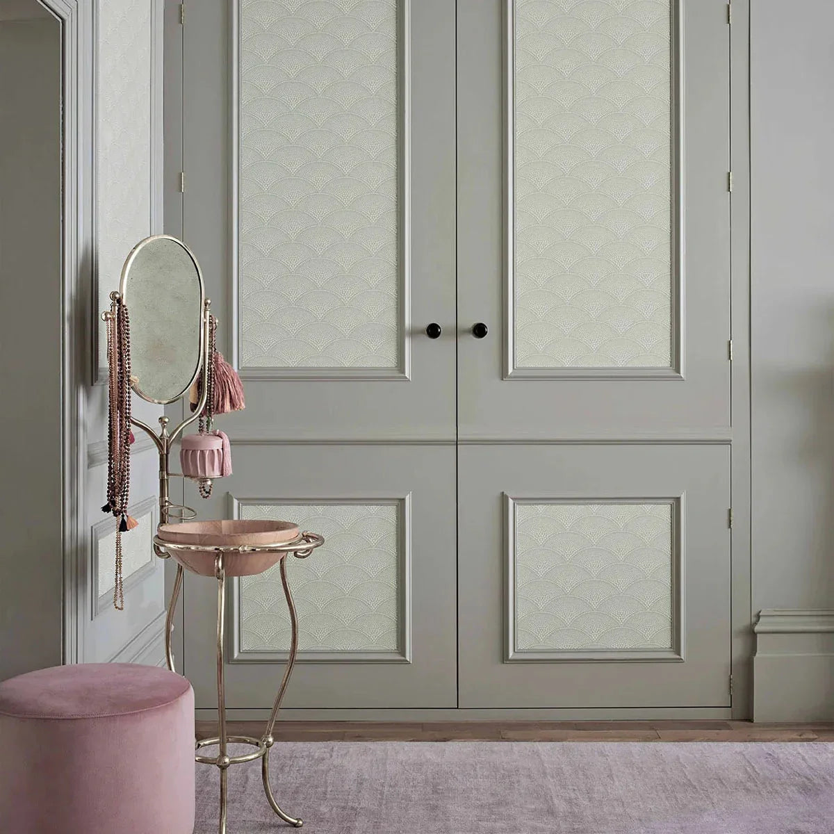 Feather Fan Icons Wallpaper - Cole & Son