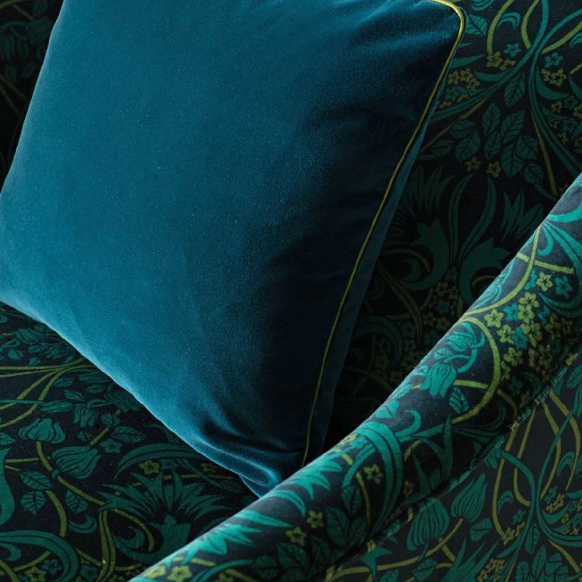 Fritillerie Velvet Fabric - GP&J Baker