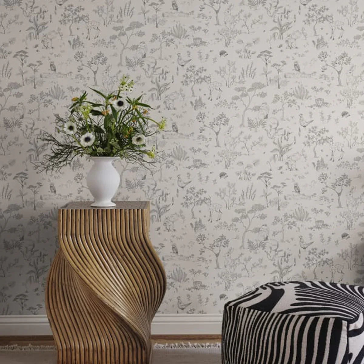 Hollie Wallpaper - Sandberg