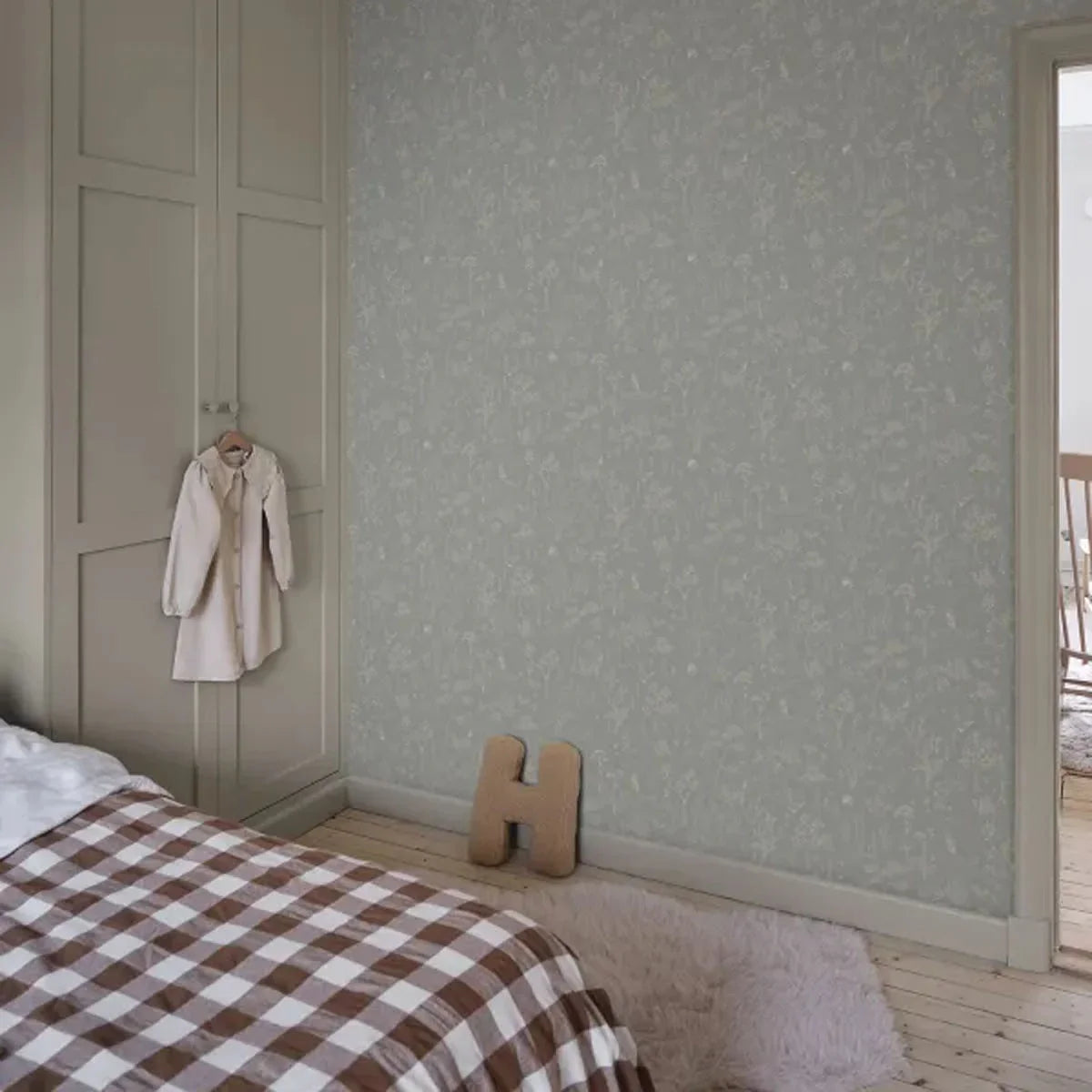 Hollie Wallpaper - Sandberg