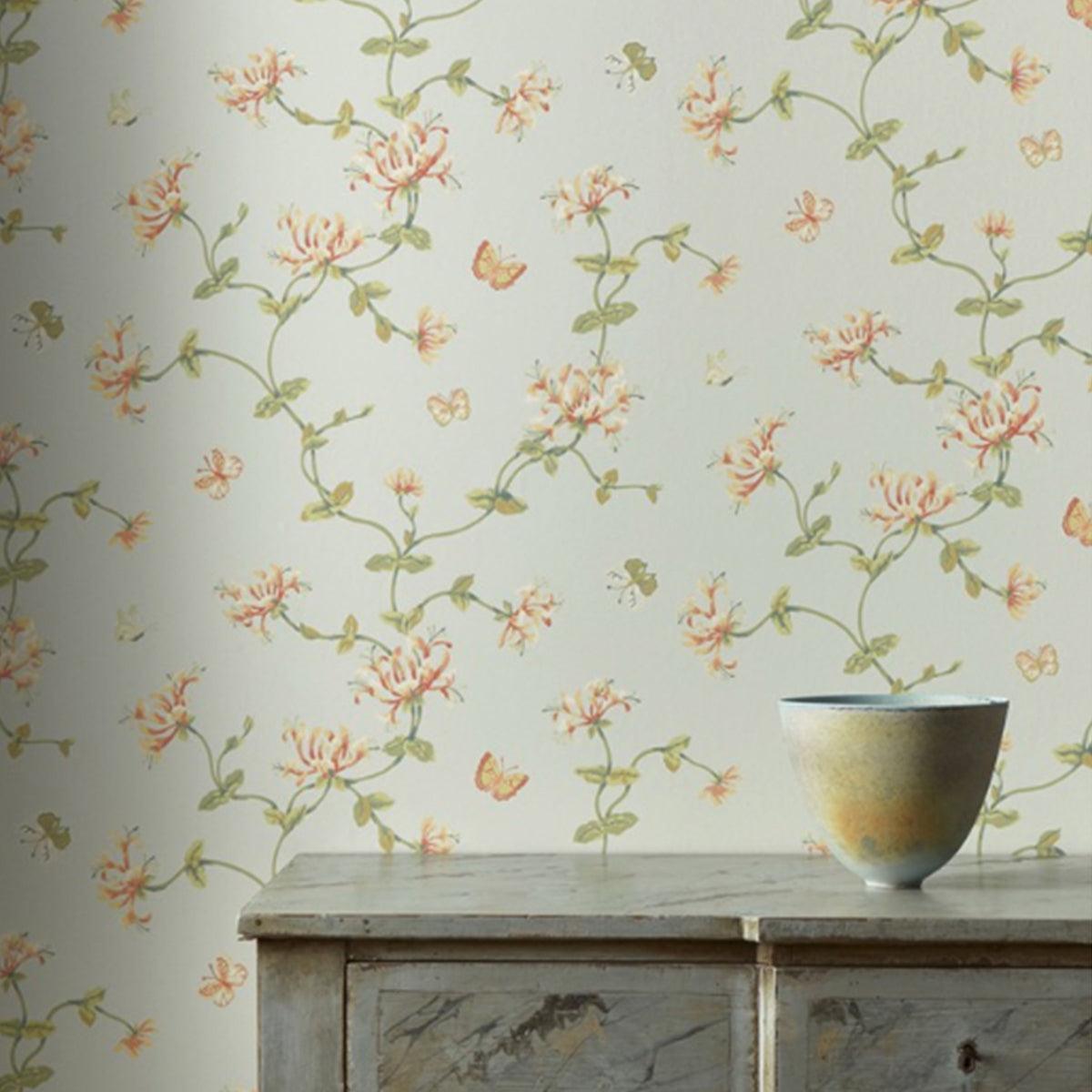 Colefax &amp; Fowler - Honeysuckle Garden Wallpaper