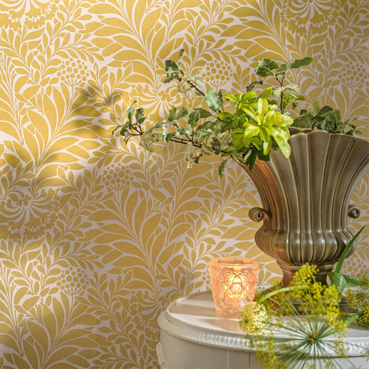 Honeysuckle Wallpaper - Cole & Son