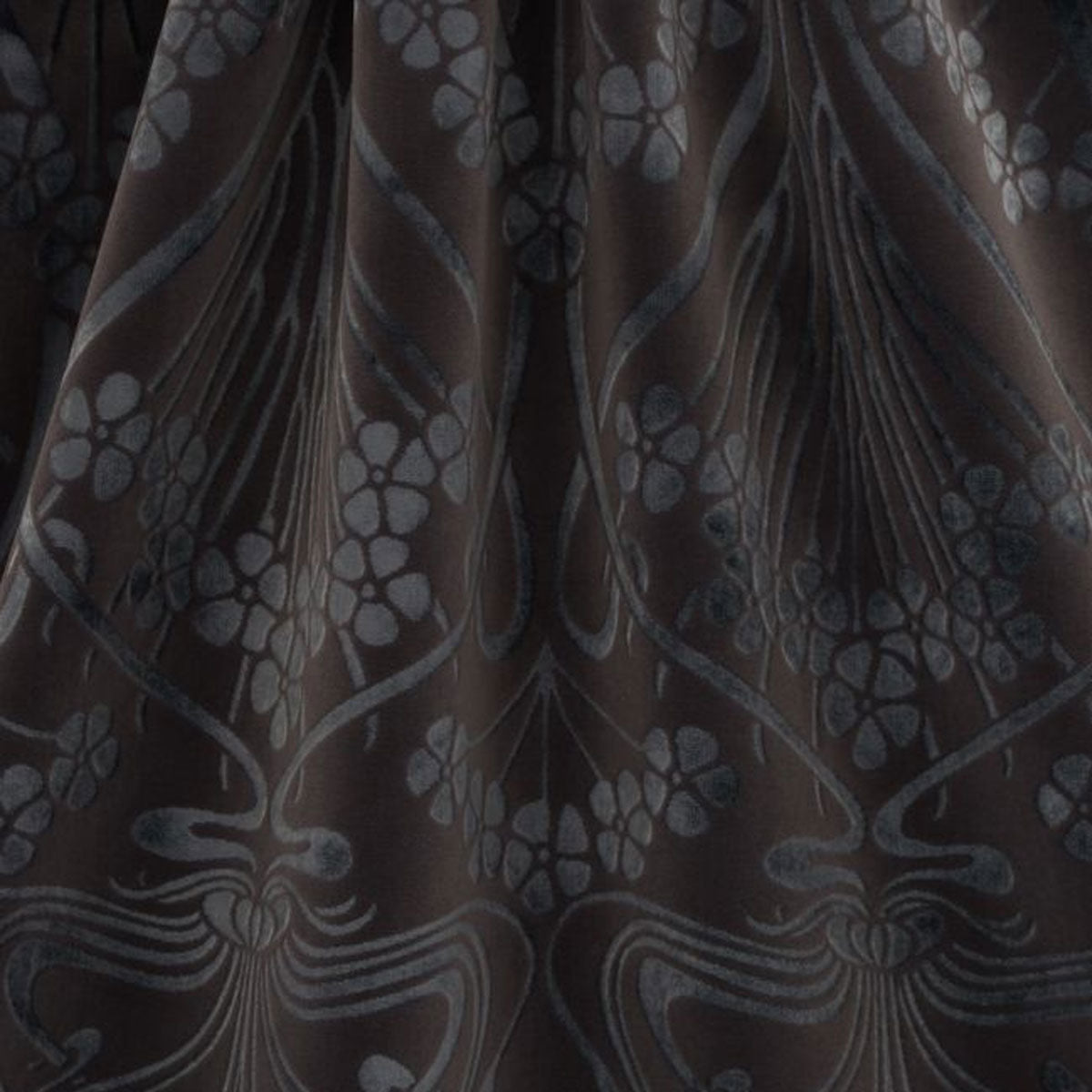 Ianthe Velvet Fabric - Liberty