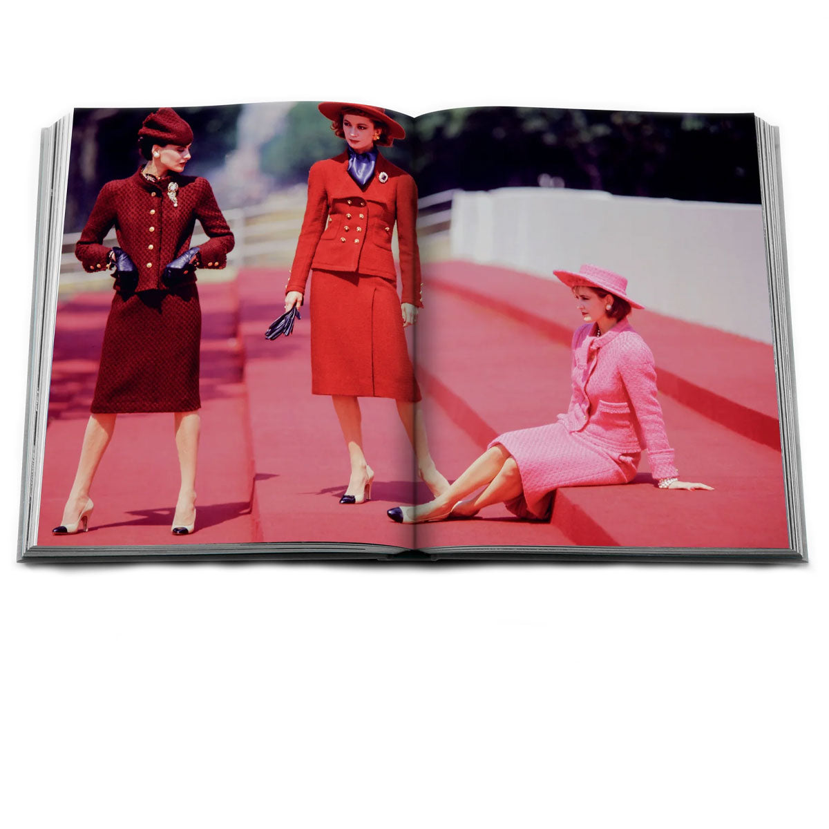 Fashionphile: The Book of Iconic Shoes - Assouline