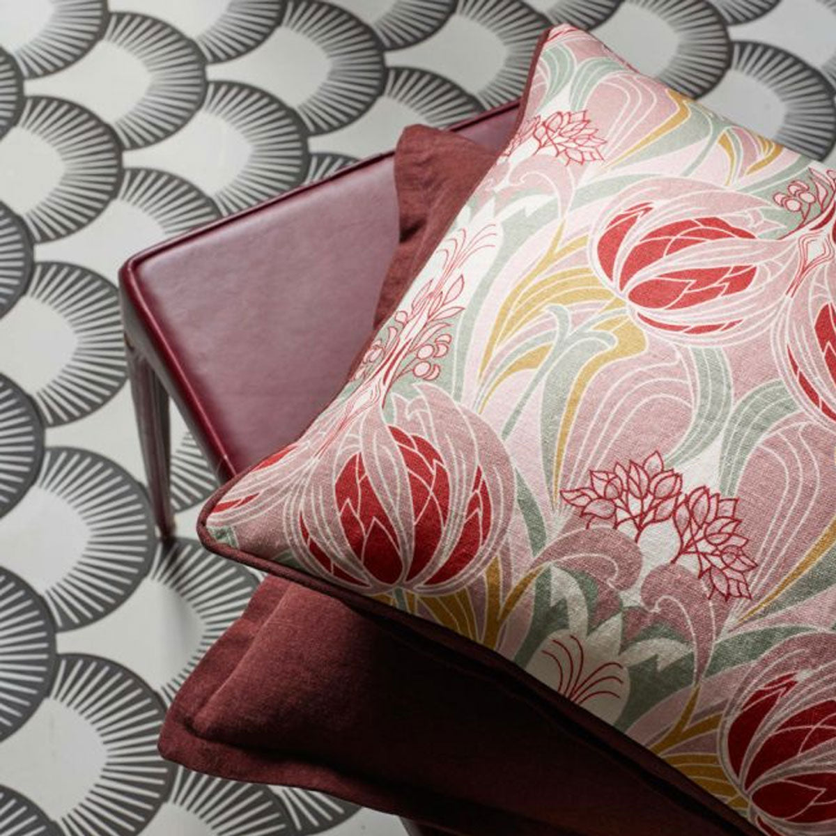 Katherine Nouveau Linen Fabric - Liberty