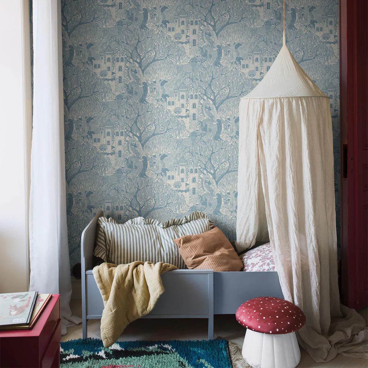 Kingdom of the Willow Wallpaper - Borastapeter