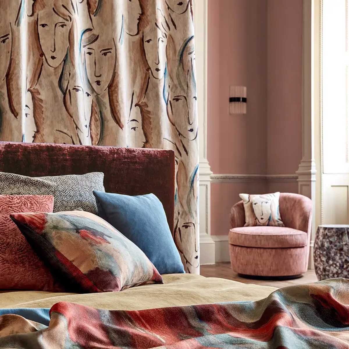 Les Dames Fabric - Zoffany