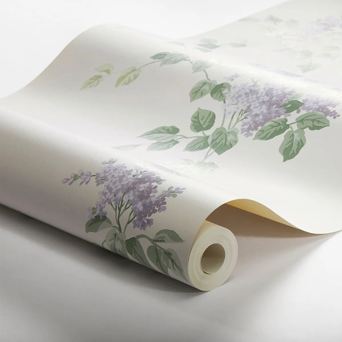 Borastapeter Lilacs Wallpaper