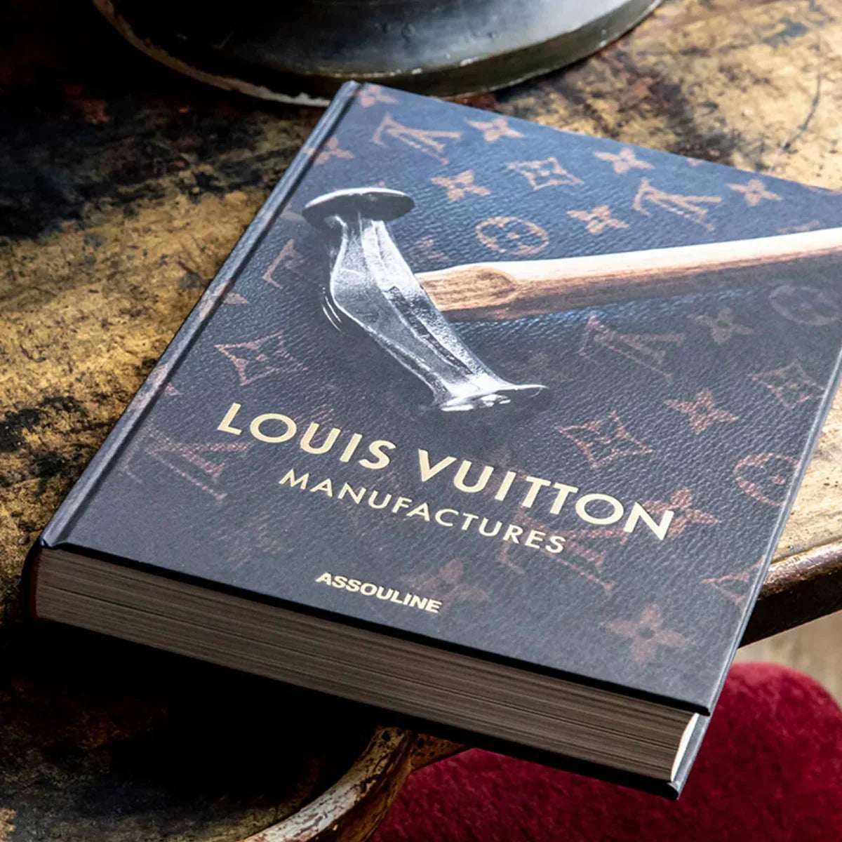 Louis Vuitton Manufactures - Assouline