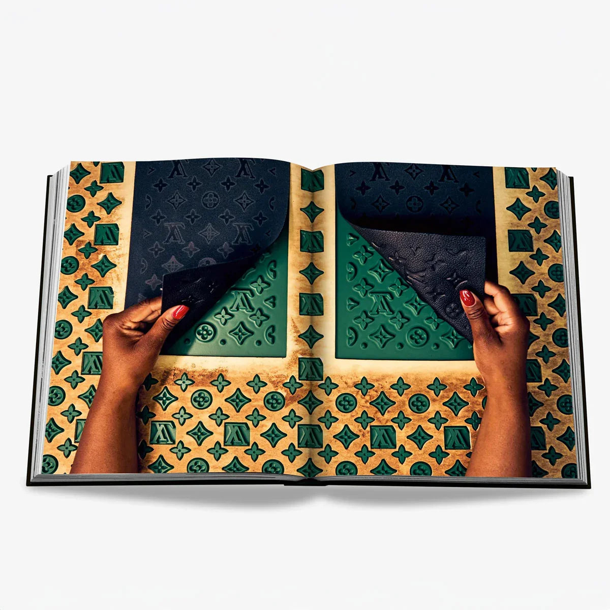 Louis Vuitton Manufactures - Assouline