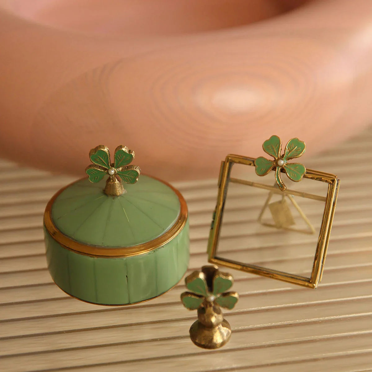 Lucky Clover Frame Mini - Doing Goods