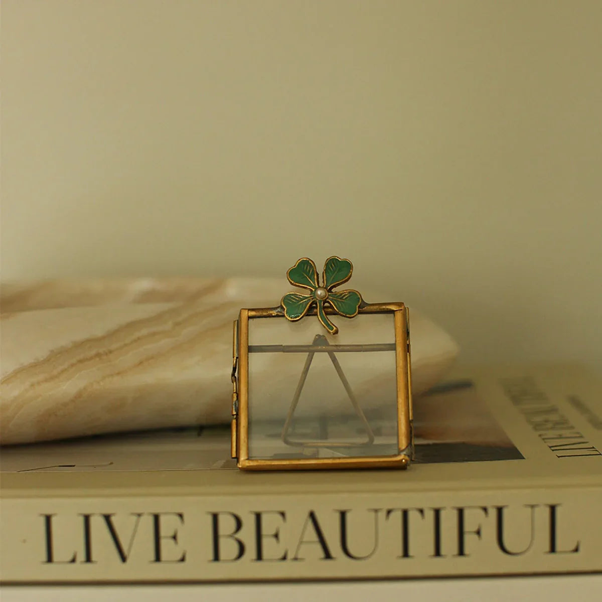 Lucky Clover Frame Mini - Doing Goods