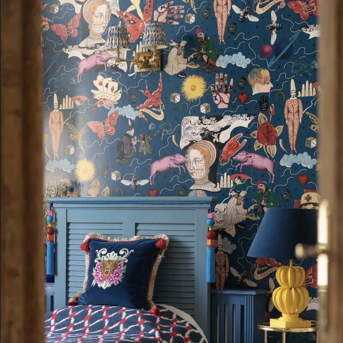 Illusionary Daytime Wallpaper - Mind The Gap