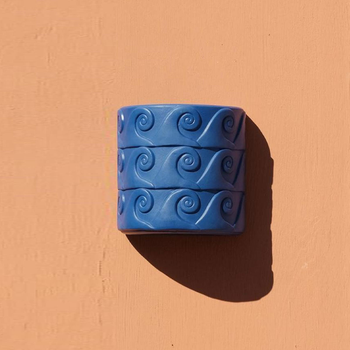 Magna Graecia Terracotta Wall Vase Onde Blue - Seletti