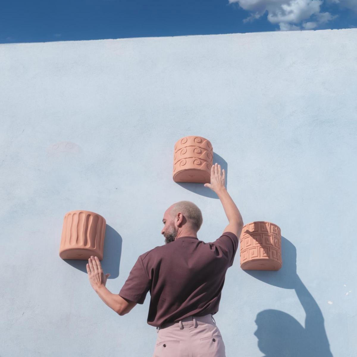 Magna Graecia Terracotta Wall Vase Onde - Seletti