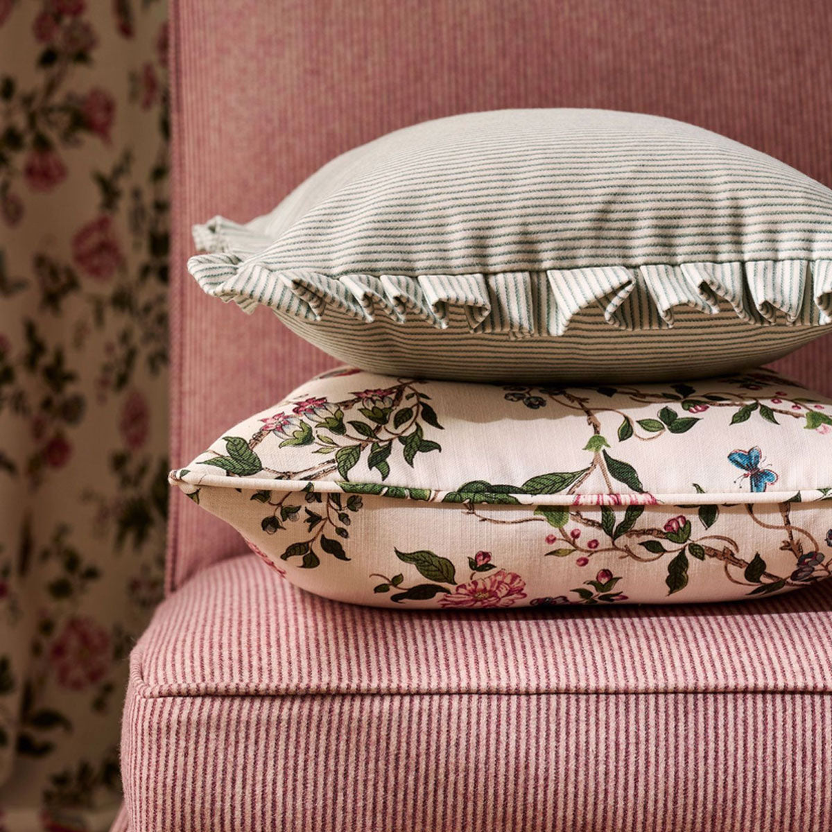 Sanderson Mayford Wool fabric – Madder (2)
