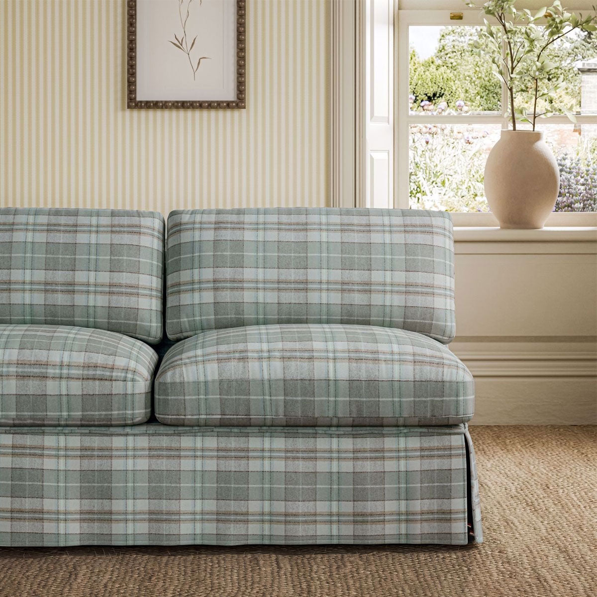 Sanderson Milton fabric – Eggshell/Cream, room setting