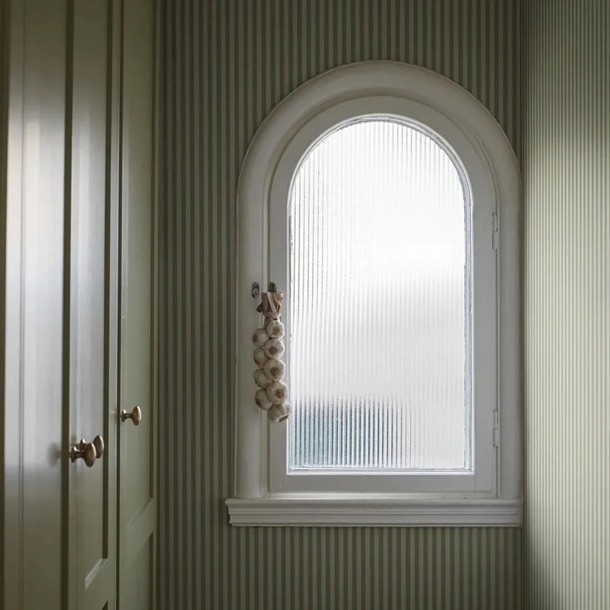 Mölle Stripe Wallpaper - Borastapeter